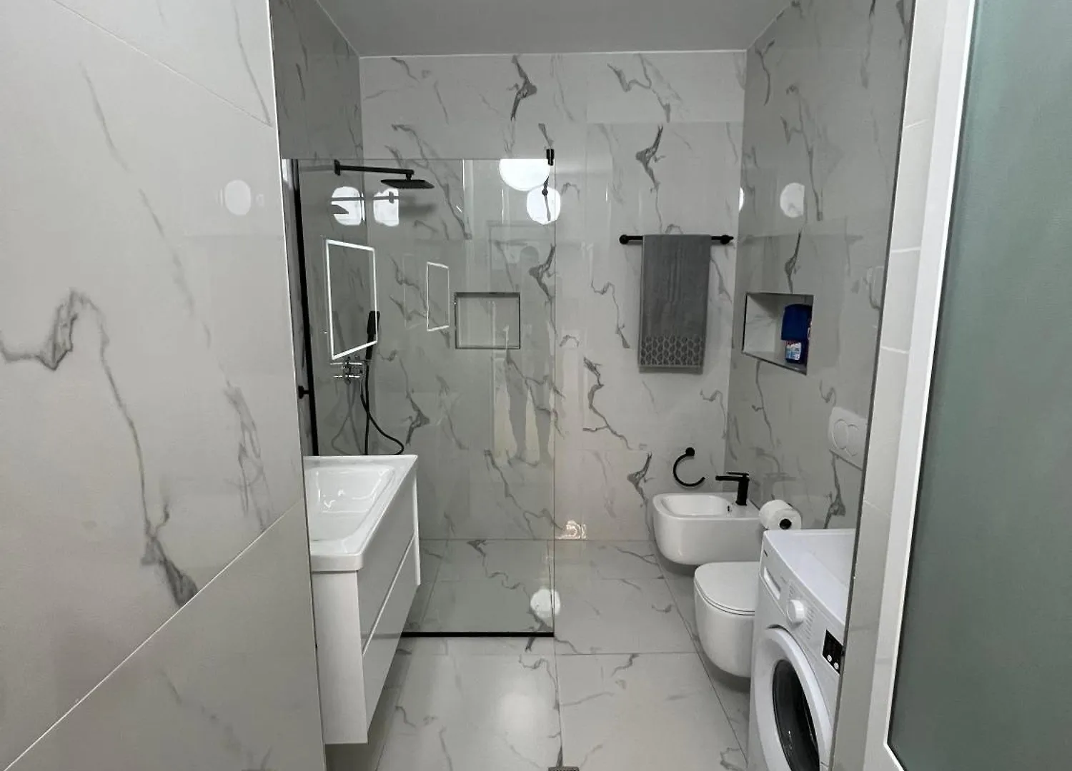 Seaview Luxury Apartment Golem  Albania